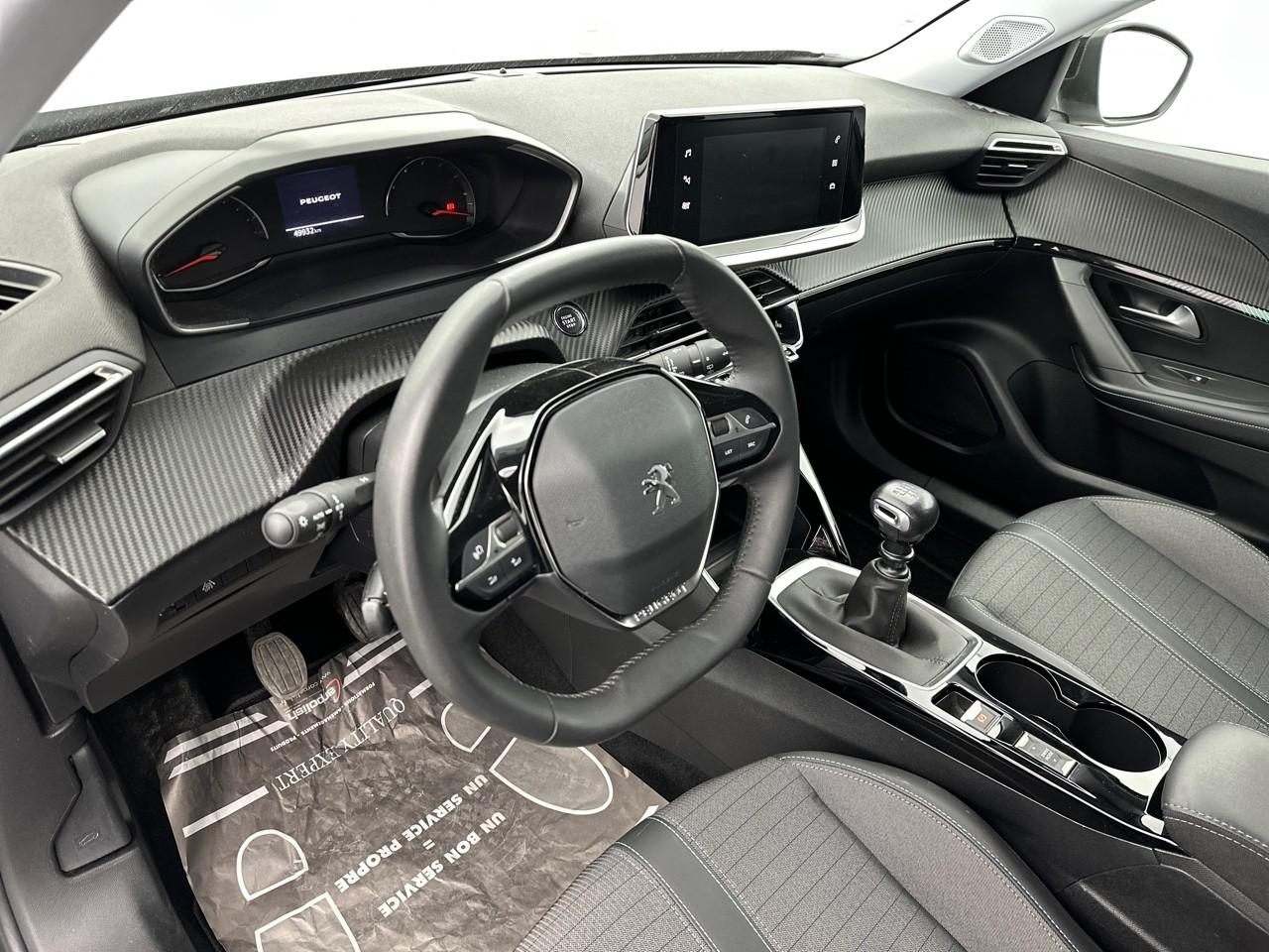 Peugeot 2008 puretech 130 s&s bvm6 allure — photo 8