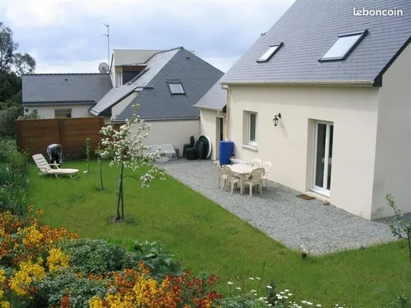 Arradon, location rez de chaussée d'une maison
