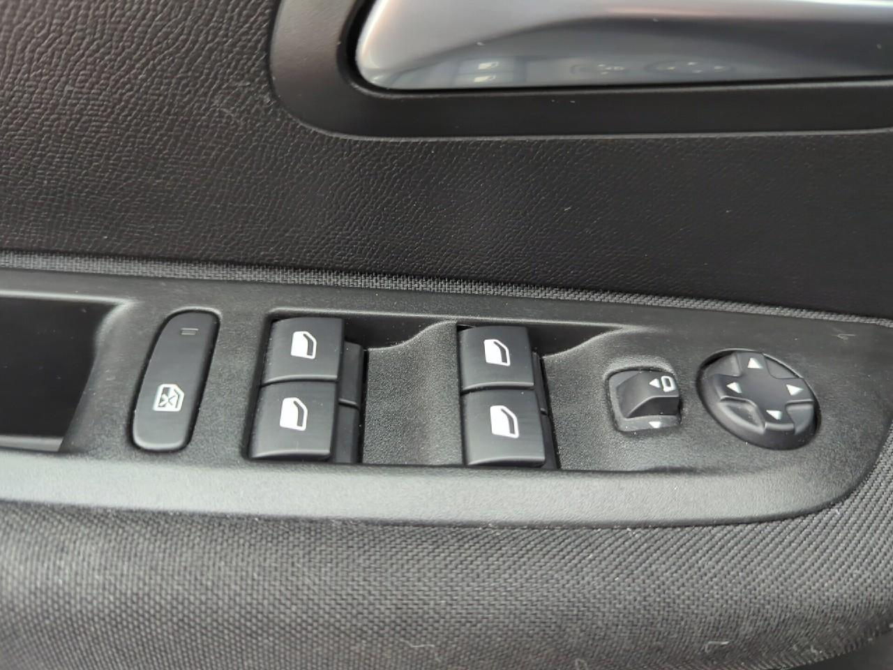 Peugeot 208 puretech 100 s&s bvm6 active — photo 27