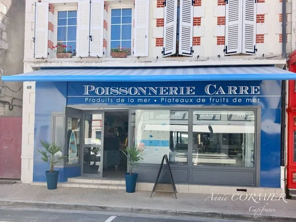 Local 8 pièces 175 m²