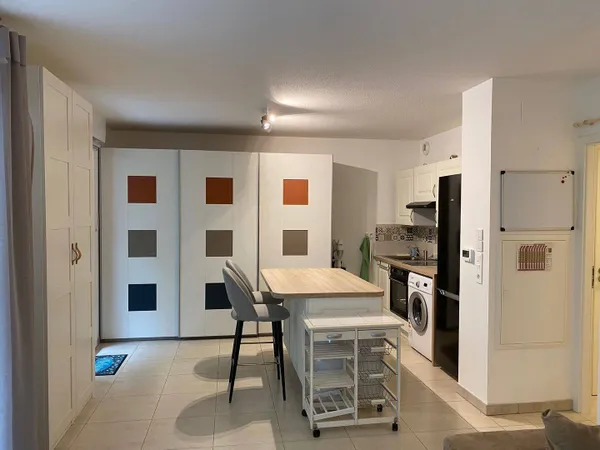Studio 1 pièce 33 m²