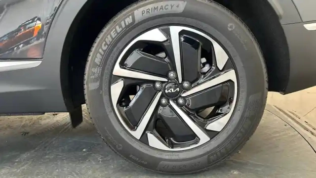 Kia Sportage 1.6 t-gdi 245ch isg hybride rechargeable bva6 4x4 — photo 14