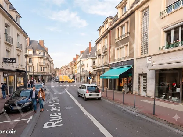 Boutique 48 m² EVREUX