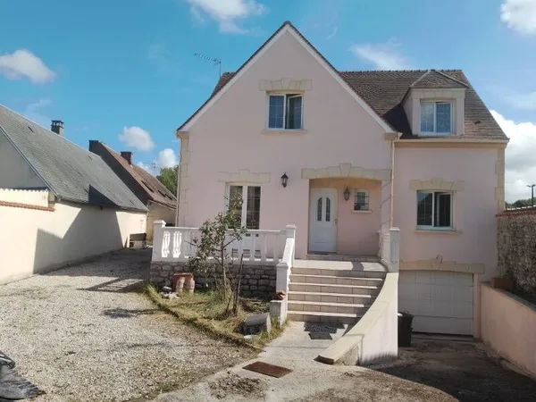bel. maison 160m2 garage, piscine.. Entre Chartres / Orléans