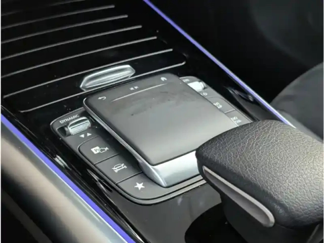 Mercedes Gla 250 e — photo 17