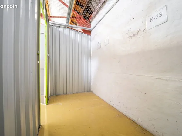 Garage/box 7 m² Pommeret