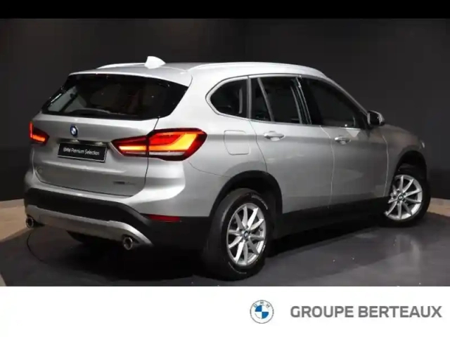 Bmw X1 sdrive18da 150ch business design — photo 4
