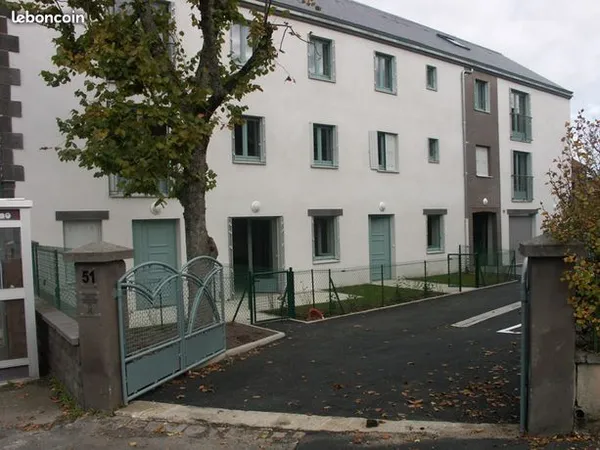 Appartement t4 duplex residence de lochette - paugnat (charbonnieres-les-varennes)