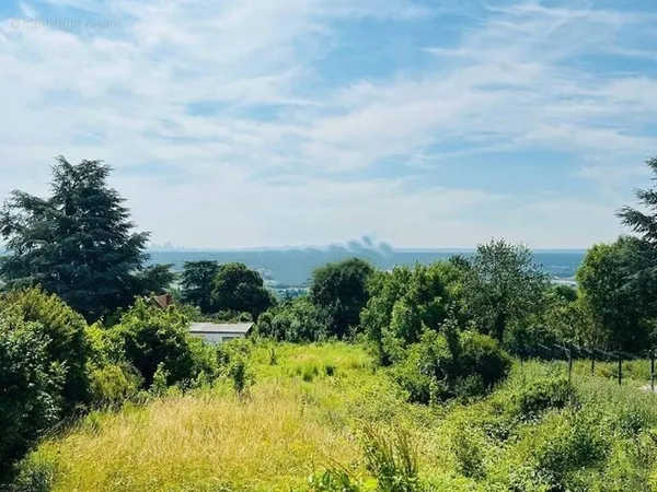 Terrain 603 m²
