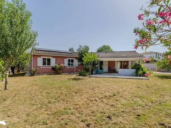 Maison de plain-pied 5 pièces 140 m²