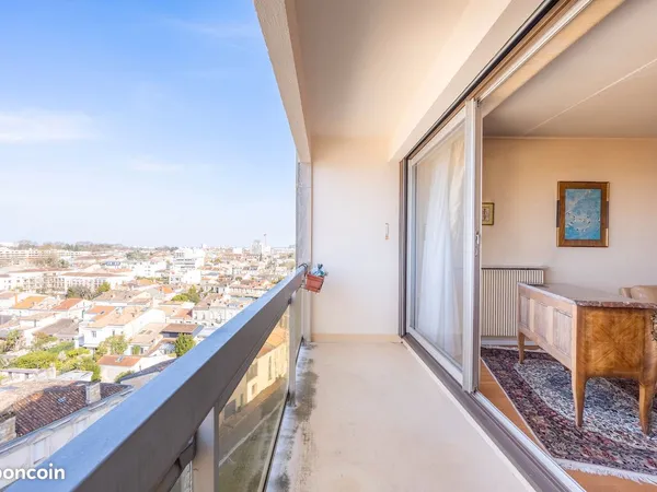 Appartement T3 + Bureau indépendant PARKING 2 terrasses et Roof top avec piscine résidence sécurisée