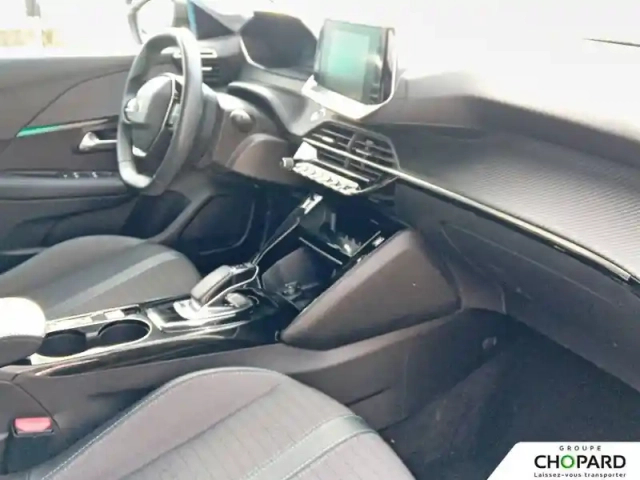 Peugeot 208 electrique 50 kwh 136ch — photo 13