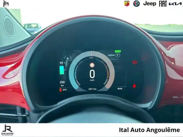 Fiat 500 e 118ch (red) my23 — photo 14