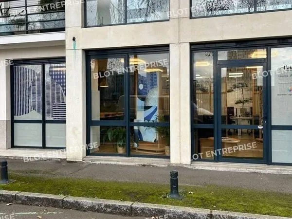 Bureaux 74 m²