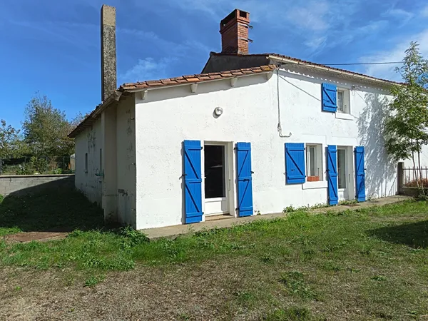 Maison Saint Maurice Le Girard 5 pièce(s) 95m² 2 chambres 1205 m² terrain calme