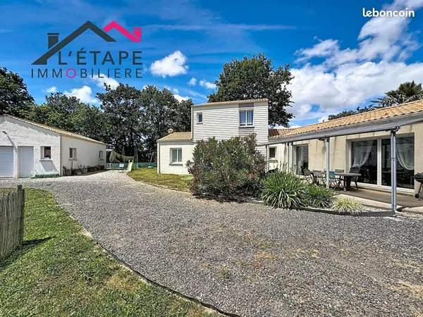 Maison 8 pièces 140 m²