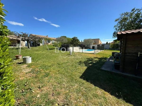 Maison de plain-pied 5 pièces 140 m²