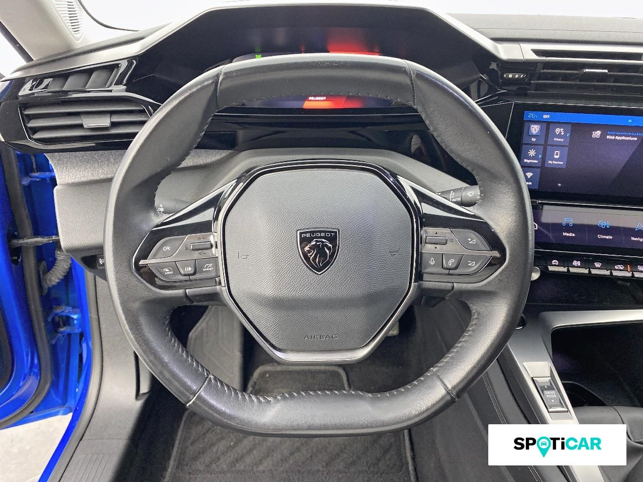 Peugeot 308 1.2 puretech 130ch s&s allure pack — photo 12