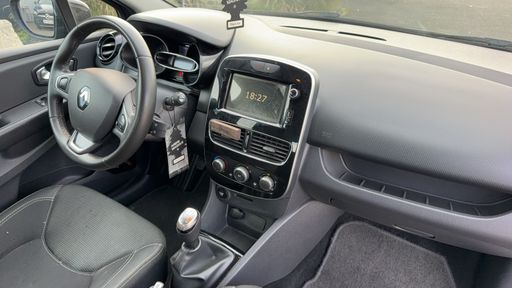 Renault Clio 0.9 TCe 90 - Business – 2019 – 118865 km – Essence – Boîte Manuelle — photo 19