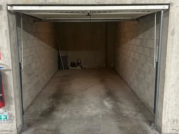 Garage à louer