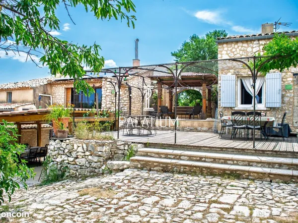 Mas 5 pièces 165 m²