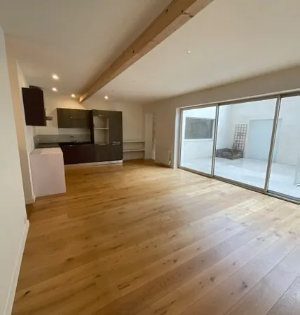 APPARTEMENT 4 PIECES- SECTEUR GARE ST JEAN