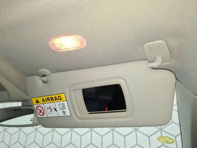 Renault Captur dci 90 edc — photo 39
