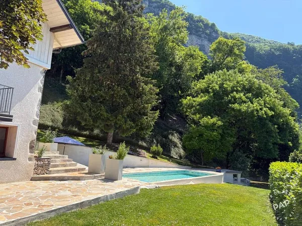 Maison 4 pièces 160 m²