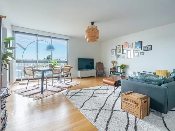 Nantes - Dobrée : Superbe T5 rénové avec balcon et garage