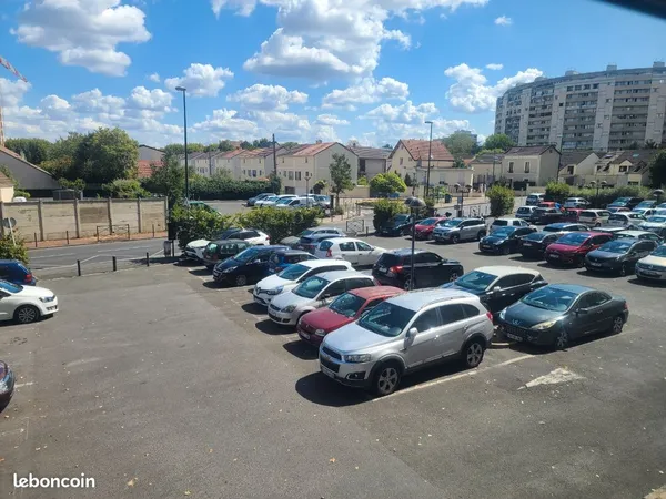 Place parking villneuve la garenne pour Courte ou longue durée