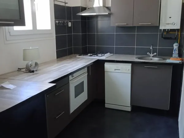 Location T 3 aubagne