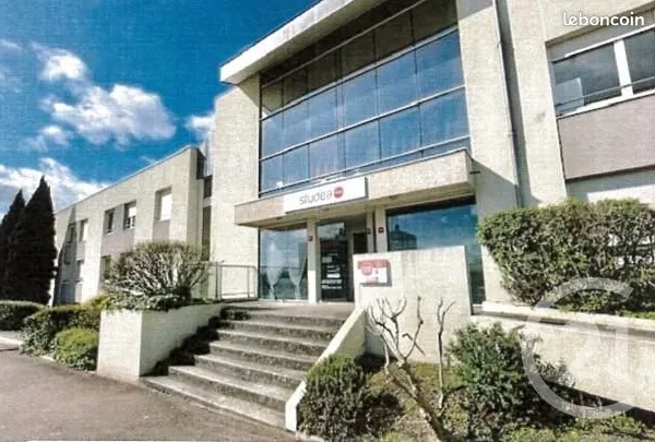 Studio 1 pièce 17 m²