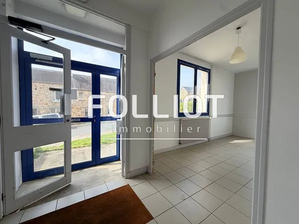 Immeuble de fort potentiel 9 pièces à vendre aux Pieux