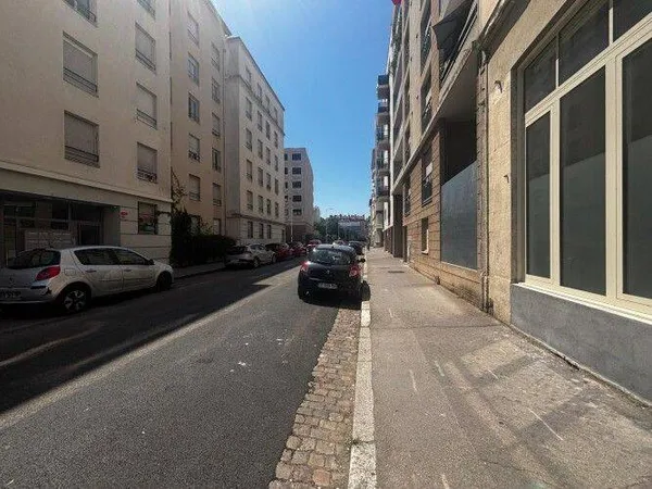 Local commercial 50 m²