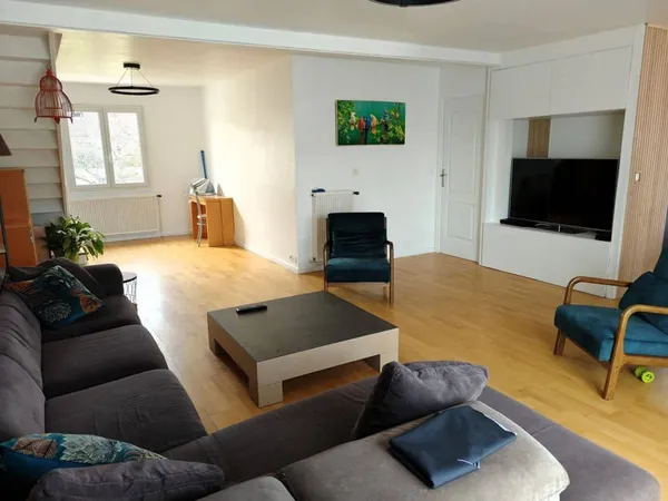 Maison 8 pièces 160 m²