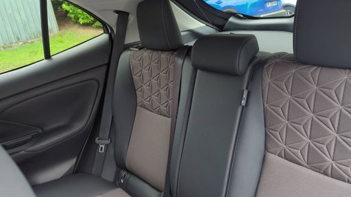 Toyota Yaris Cross 1.5 VVT-i 130 Hybrid E-CVT - Collection – 2025 – 14323 km – Hybride essence – Boîte Automatique — photo 39