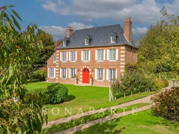 GRAND BOURGTHEROULDE - MAISON DE MAITRE DU XVIIIe