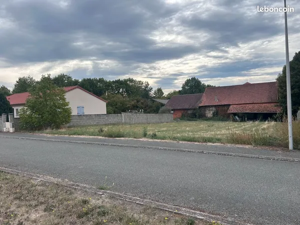 Terrain viabilisé à vendre 49500