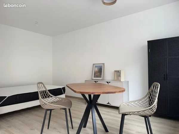 Studio 1 pièce 22 m²