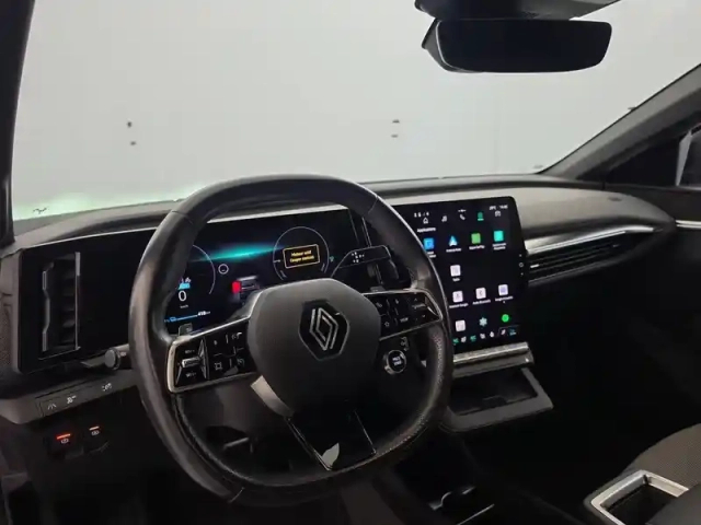 Renault Megane e-tech ev60 220 ch optimum charge — photo 63