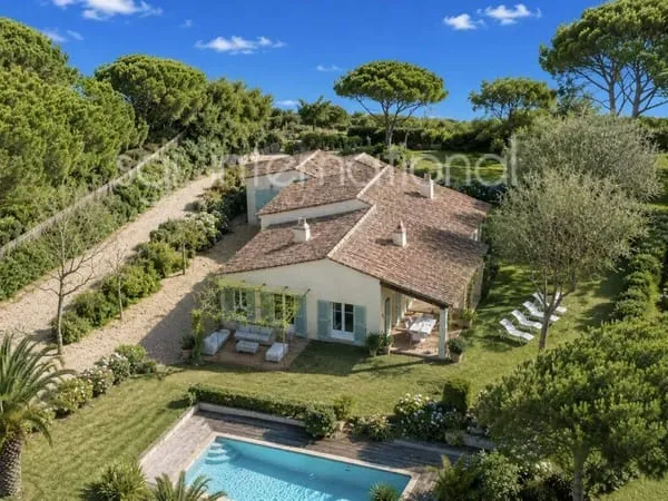 Maison de plain-pied 165 m²