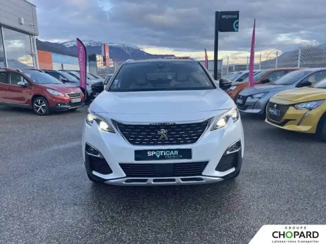 Peugeot 3008 hybrid4 300 e-eat8 — photo 1