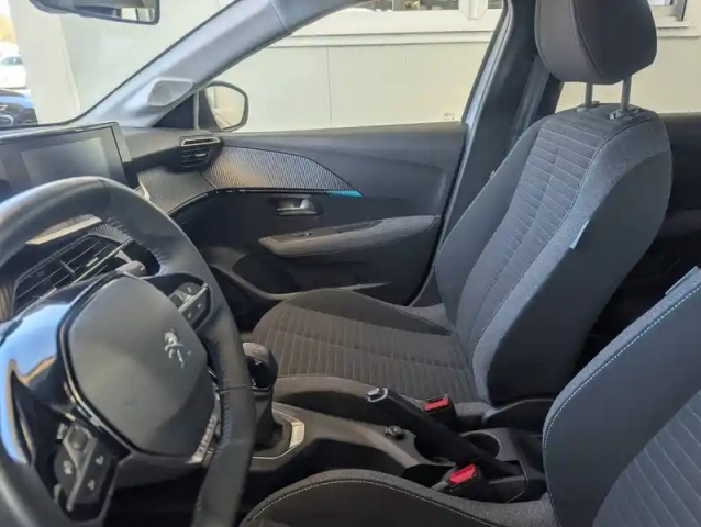 Peugeot 208 puretech 75 s&amp;s bvm5 — photo 7