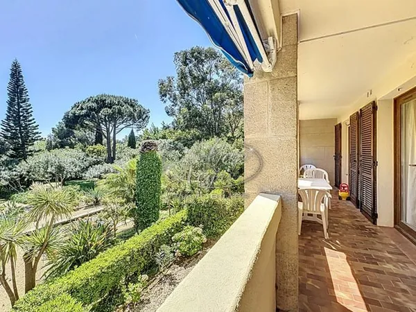 À vendre : Appartement 3 pièces au Lavandou
