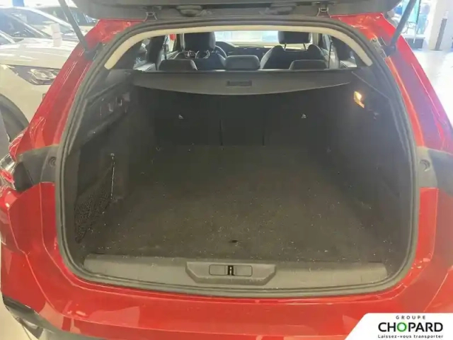 Peugeot 308 sw phev 180 e-eat8 — photo 6