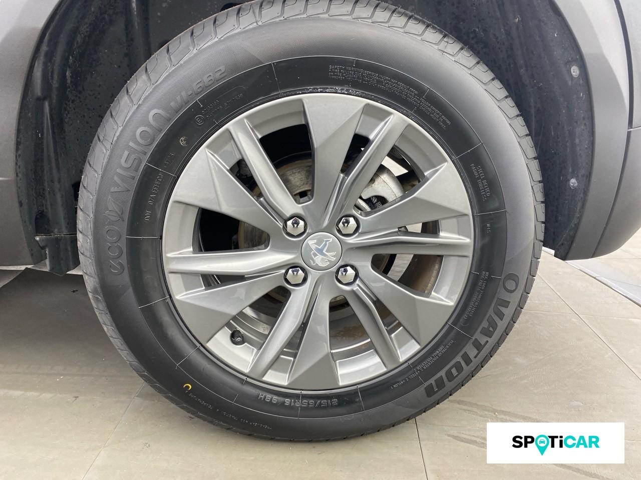 Peugeot 2008 1.2 puretech 100ch s&s style — photo 11