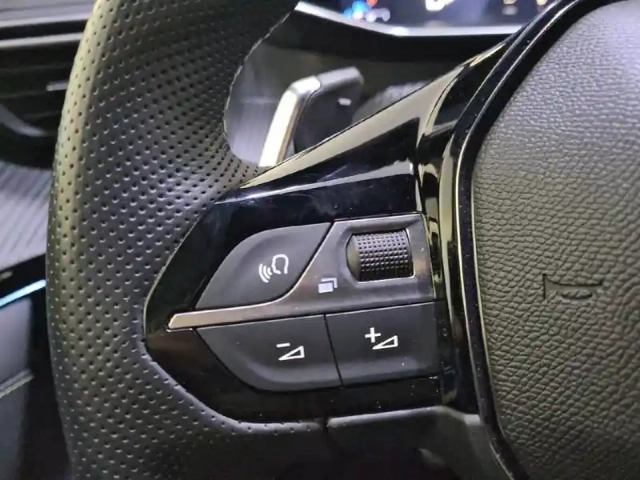 Peugeot 208 hybrid 110 e-dcs6 — photo 60