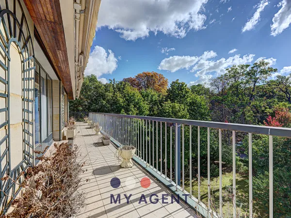 190 M² AU DERNIER ÉTAGE + 90 M² DE TERRASSE - UN BIEN RARE À MAISONS-LAFFITTE