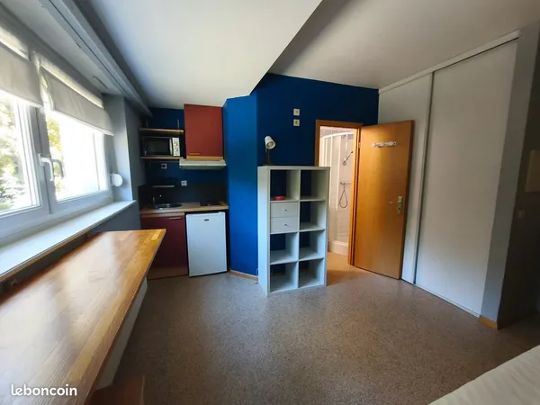Studio meublé - 450 CC - Eau + Électricité + Chauffage inclus