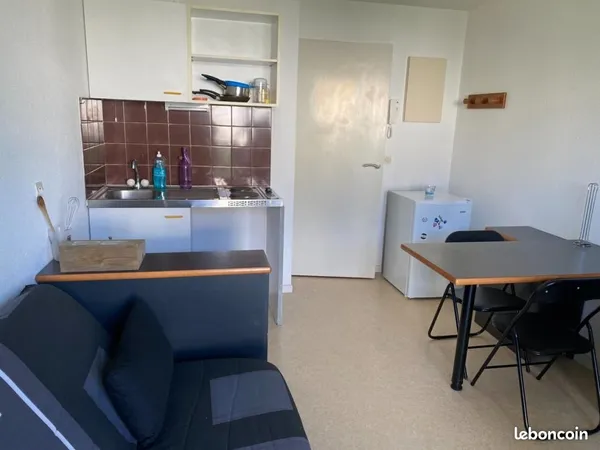 Studio 1 pièce 19 m²